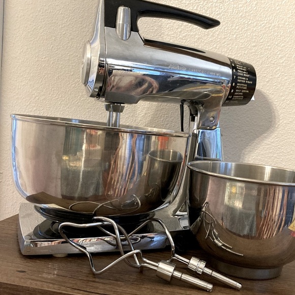 Sunbeam Kitchen Vintage Chrome Midcentury Modern Sunbeam Mixmaster Stand Mixer Bowls Poshmark